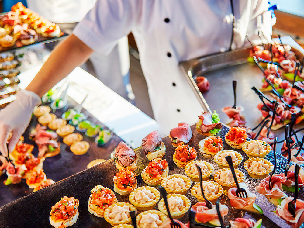 (5) Catering